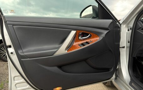 Toyota Camry, 2010 год, 1 220 000 рублей, 21 фотография