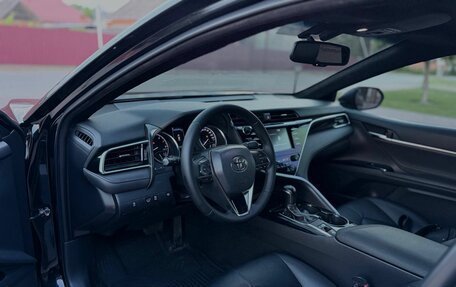 Toyota Camry, 2019 год, 2 480 000 рублей, 9 фотография