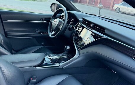 Toyota Camry, 2019 год, 2 480 000 рублей, 10 фотография