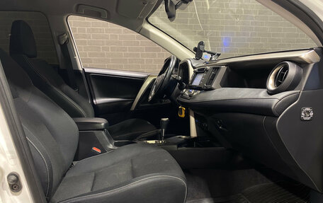 Toyota RAV4, 2015 год, 1 750 000 рублей, 11 фотография