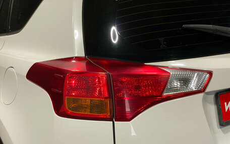 Toyota RAV4, 2015 год, 1 750 000 рублей, 8 фотография