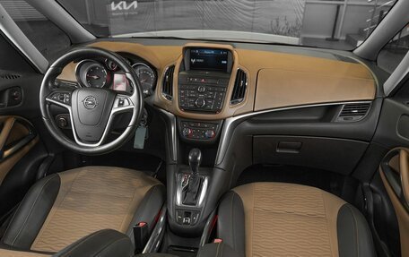 Opel Zafira C рестайлинг, 2012 год, 949 000 рублей, 10 фотография