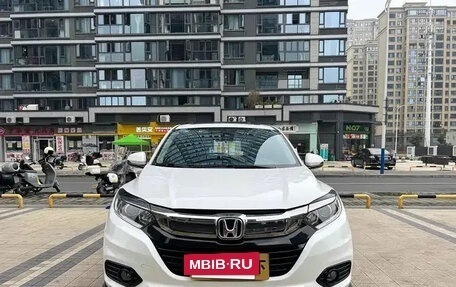 Honda Vezel, 2022 год, 1 183 000 рублей, 3 фотография