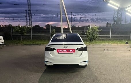 Hyundai Solaris II рестайлинг, 2017 год, 455 000 рублей, 3 фотография