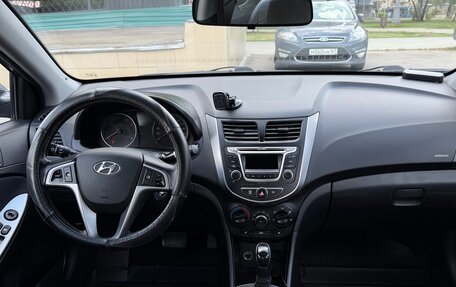 Hyundai Solaris II рестайлинг, 2015 год, 750 000 рублей, 5 фотография