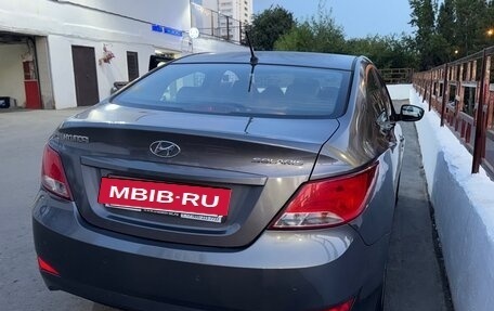 Hyundai Solaris II рестайлинг, 2015 год, 750 000 рублей, 4 фотография