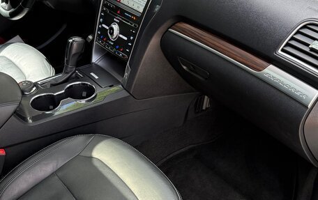 Ford Explorer VI, 2018 год, 2 850 000 рублей, 13 фотография