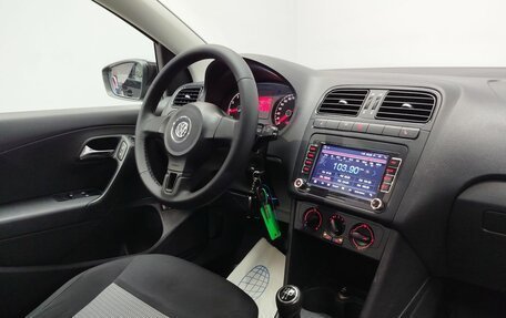 Volkswagen Polo VI (EU Market), 2011 год, 930 000 рублей, 9 фотография