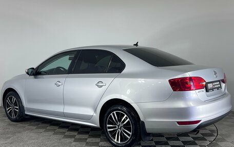 Volkswagen Jetta VI, 2013 год, 992 000 рублей, 4 фотография