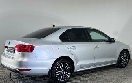 Volkswagen Jetta VI, 2013 год, 992 000 рублей, 5 фотография