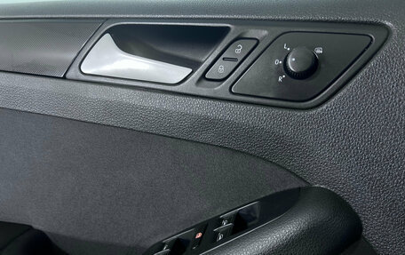 Volkswagen Jetta VI, 2013 год, 992 000 рублей, 16 фотография