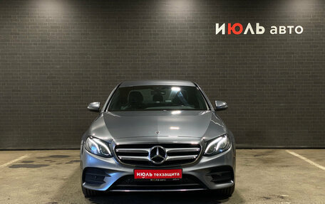 Mercedes-Benz E-Класс, 2019 год, 2 750 000 рублей, 2 фотография