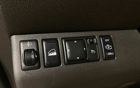 Nissan Pathfinder, 2007 год, 880 000 рублей, 15 фотография