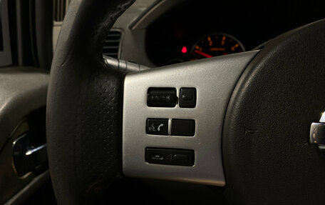 Nissan Pathfinder, 2007 год, 880 000 рублей, 17 фотография