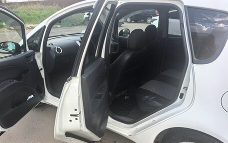 Mitsubishi Colt VI рестайлинг, 2002 год, 260 000 рублей, 8 фотография