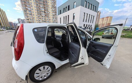 Mitsubishi Colt VI рестайлинг, 2002 год, 260 000 рублей, 15 фотография