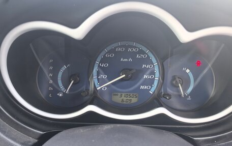 Mitsubishi Colt VI рестайлинг, 2002 год, 260 000 рублей, 21 фотография