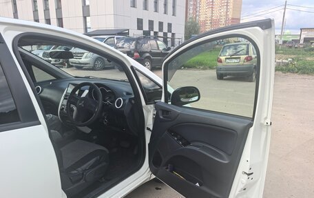 Mitsubishi Colt VI рестайлинг, 2002 год, 260 000 рублей, 13 фотография