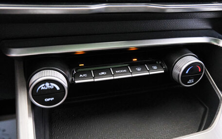 Geely Coolray I, 2020 год, 1 699 000 рублей, 18 фотография