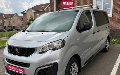 Peugeot Traveller I, 2020 год, 2 840 000 рублей, 3 фотография