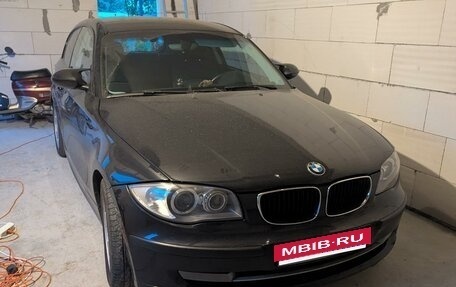 BMW 1 серия, 2008 год, 760 000 рублей, 21 фотография
