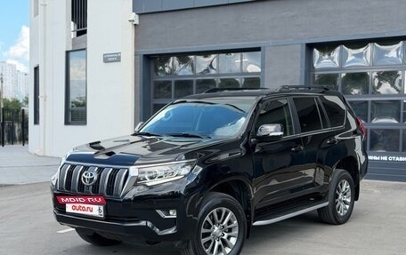 Toyota Land Cruiser Prado 150 рестайлинг 2, 2018 год, 4 560 000 рублей, 2 фотография