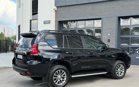 Toyota Land Cruiser Prado 150 рестайлинг 2, 2018 год, 4 560 000 рублей, 9 фотография