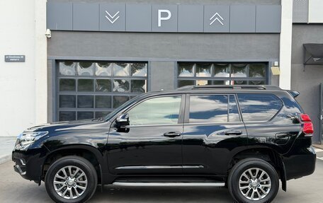 Toyota Land Cruiser Prado 150 рестайлинг 2, 2018 год, 4 560 000 рублей, 5 фотография
