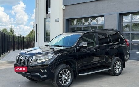 Toyota Land Cruiser Prado 150 рестайлинг 2, 2018 год, 4 560 000 рублей, 4 фотография