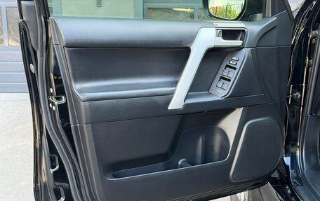 Toyota Land Cruiser Prado 150 рестайлинг 2, 2018 год, 4 560 000 рублей, 18 фотография