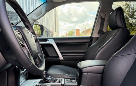 Toyota Land Cruiser Prado 150 рестайлинг 2, 2018 год, 4 560 000 рублей, 20 фотография