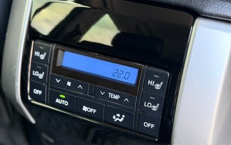 Toyota Land Cruiser Prado 150 рестайлинг 2, 2018 год, 4 560 000 рублей, 27 фотография