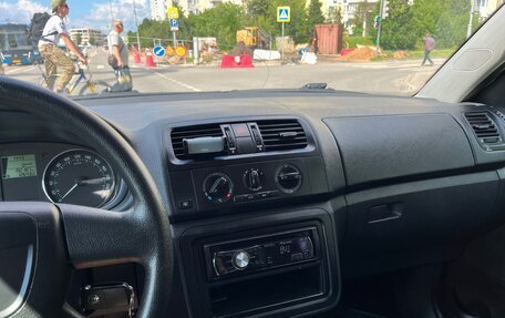 Skoda Fabia II, 2010 год, 550 000 рублей, 13 фотография