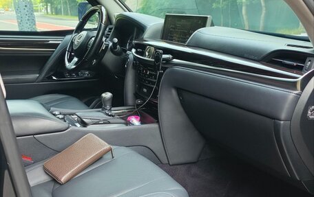 Lexus LX III, 2017 год, 12 000 000 рублей, 18 фотография