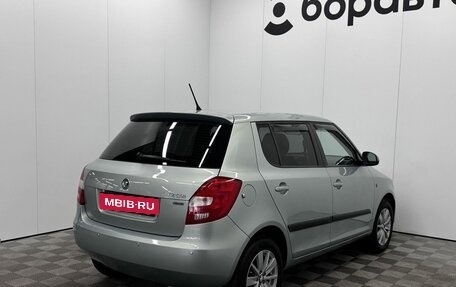 Skoda Fabia II, 2011 год, 900 000 рублей, 2 фотография