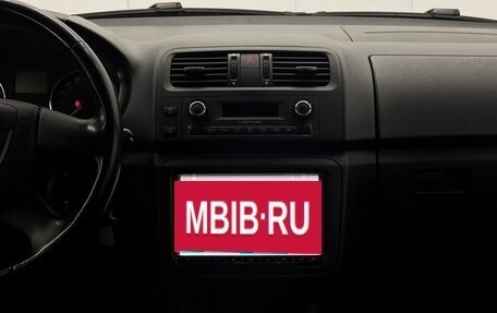Skoda Fabia II, 2011 год, 900 000 рублей, 9 фотография
