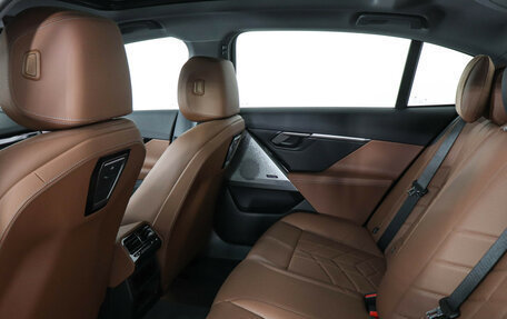 BMW 5 серия, 2025 год, 8 950 000 рублей, 19 фотография