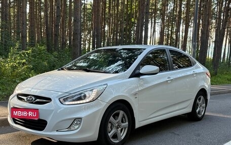 Hyundai Solaris II рестайлинг, 2014 год, 990 000 рублей, 1 фотография