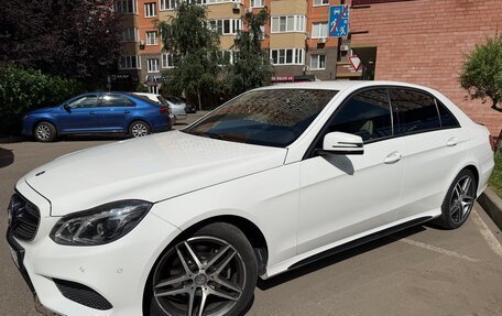 Mercedes-Benz E-Класс, 2015 год, 2 099 000 рублей, 21 фотография