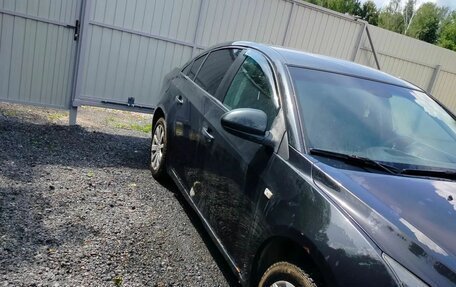 Chevrolet Cruze II, 2010 год, 500 000 рублей, 8 фотография
