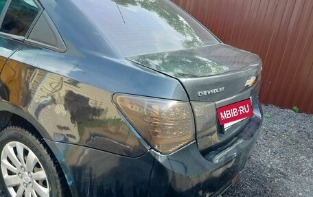 Chevrolet Cruze II, 2010 год, 500 000 рублей, 10 фотография