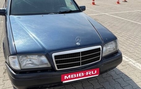 Mercedes-Benz C-Класс, 1995 год, 245 000 рублей, 3 фотография