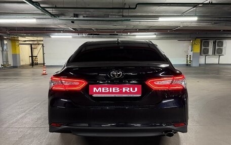 Toyota Camry, 2021 год, 3 880 000 рублей, 5 фотография