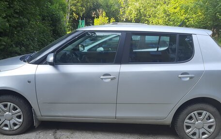 Skoda Fabia II, 2011 год, 450 000 рублей, 3 фотография
