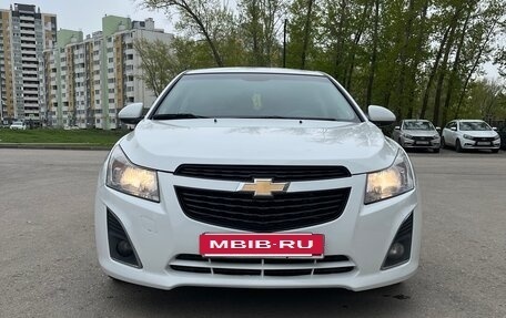 Chevrolet Cruze II, 2013 год, 777 000 рублей, 2 фотография