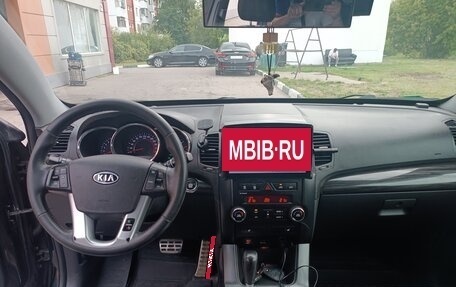 KIA Sorento II рестайлинг, 2011 год, 1 500 000 рублей, 21 фотография