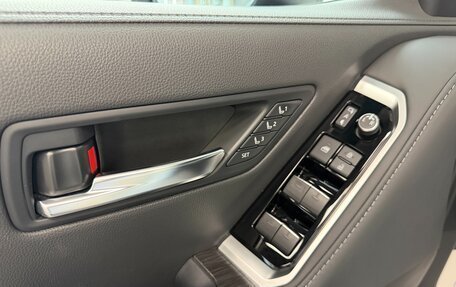 Toyota Land Cruiser, 2021 год, 9 990 000 рублей, 10 фотография