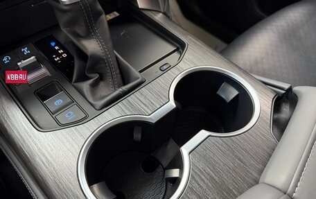 Toyota Land Cruiser, 2021 год, 9 990 000 рублей, 30 фотография