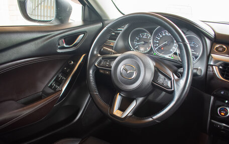 Mazda 6, 2018 год, 2 490 000 рублей, 24 фотография