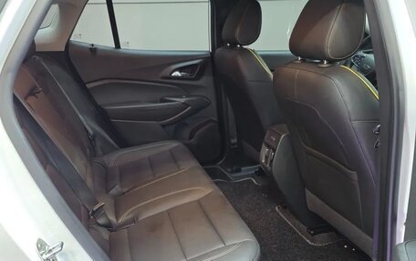 Chevrolet Trax, 2023 год, 2 499 000 рублей, 9 фотография
